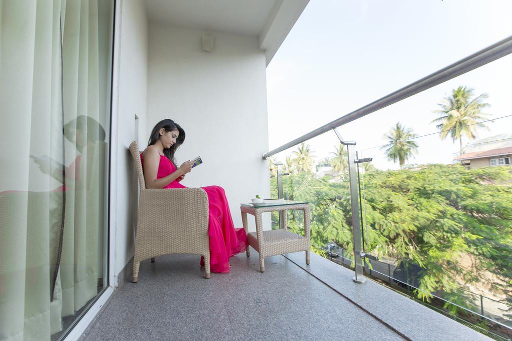 Temple Tree Hotel Bangalore Exterior photo